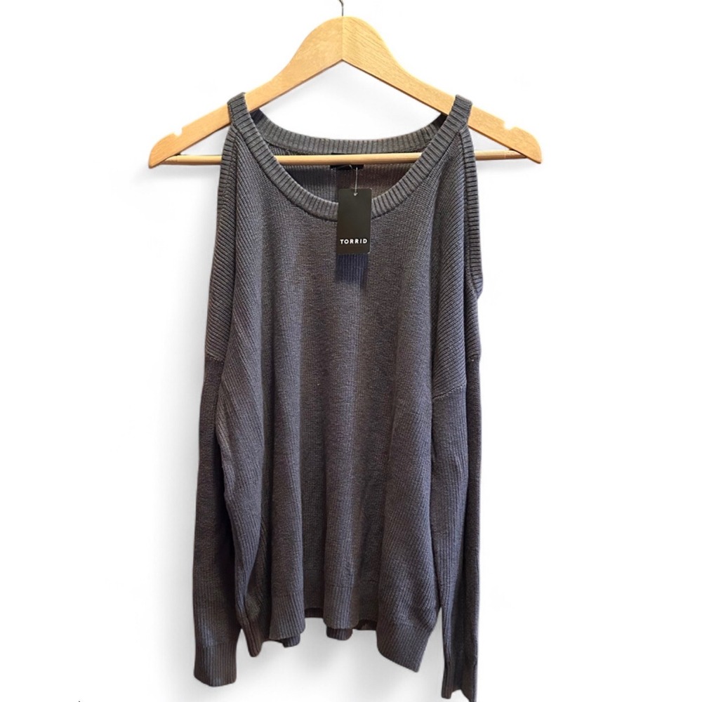 Torrid Smoked Pearl Grey Cold Shoulder Slash Neck Pullover Sweater 00 M/L 10